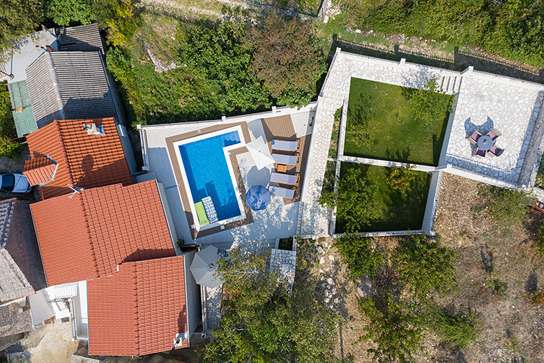 Villa Albina Tučepi - aerial view