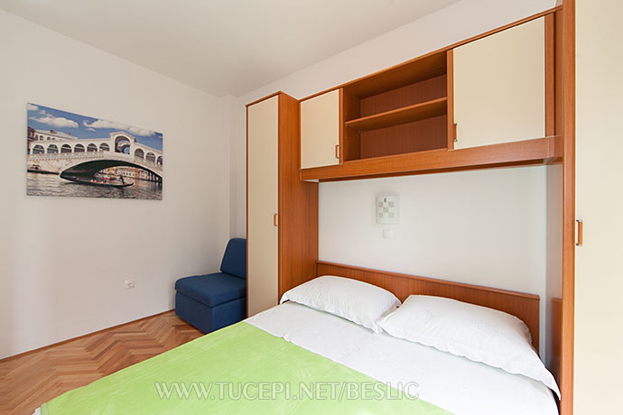 Apartments Bešlić, Tučepi - bedroom