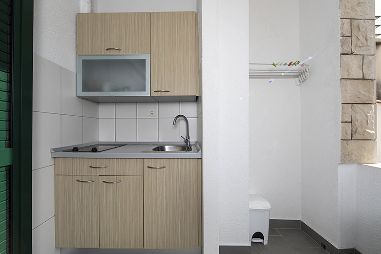 apartments Golub, Tučepi - kitchen