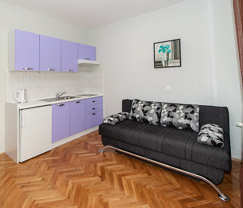 Apartments Gujinović, Tučepi - living room