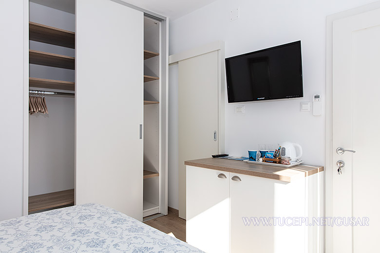 apartments Gusar, Tučepi - bedroom