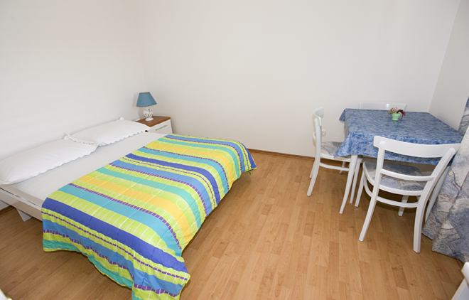 bedroom - apartments Irena, Tučepi