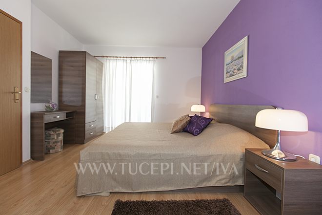 Apartments Iva, Tučepi - bedroom
