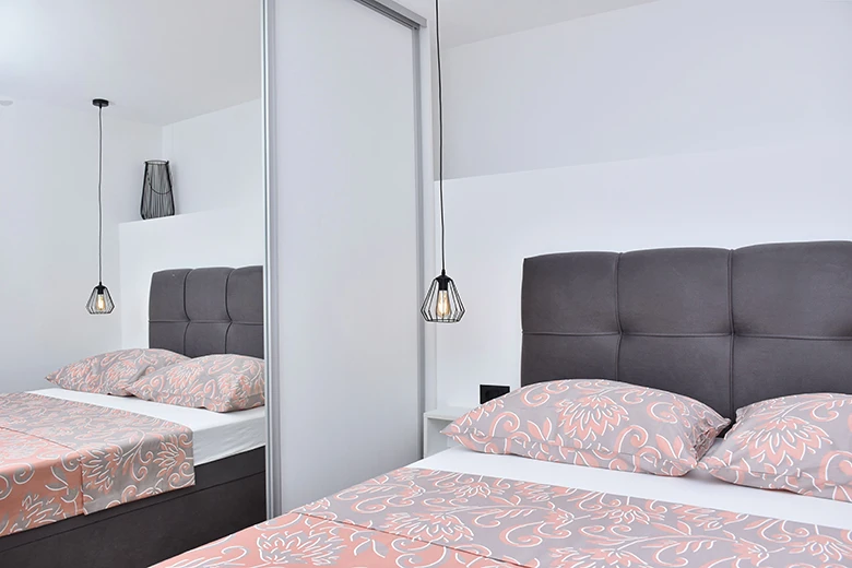 Apartments Šimun Visković, Tučepi - bedroom