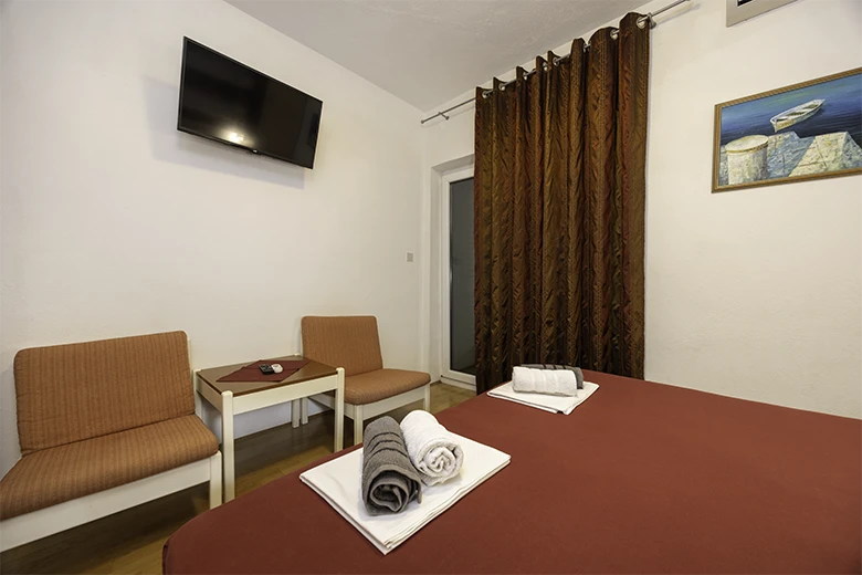 Apartments Love, Tučepi - bedroom