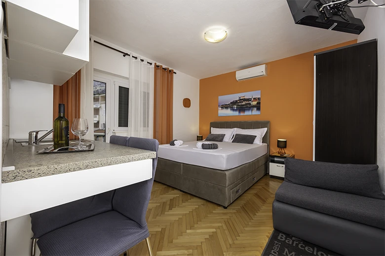 Apartments Love, Tučepi - bedroom