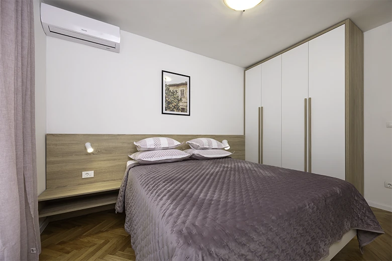 Apartments Mihaljević, Tučepi - bedroom