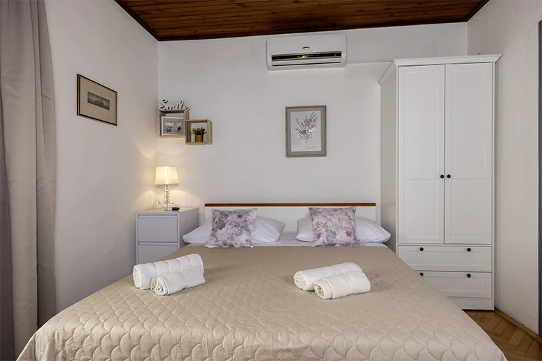Apartments Milković, Tučepi - bedroom