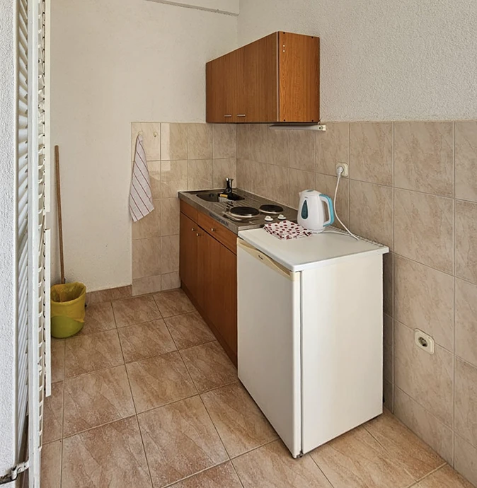 Apartments Marija and Frane Mravičić, Tučepi - kitchen