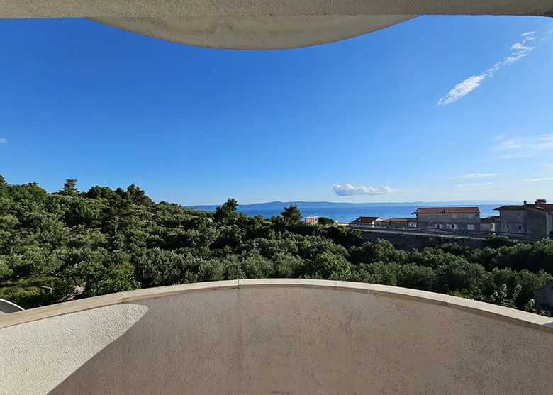 Apartments Marija and Frane Mravičić, Tučepi - balcony with sea view