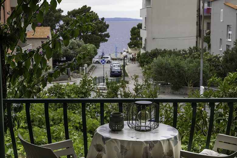 balcony - apartments Mravičić, Tučepi