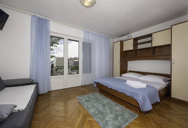 bedroom - apartments Mravičić, Tučepi