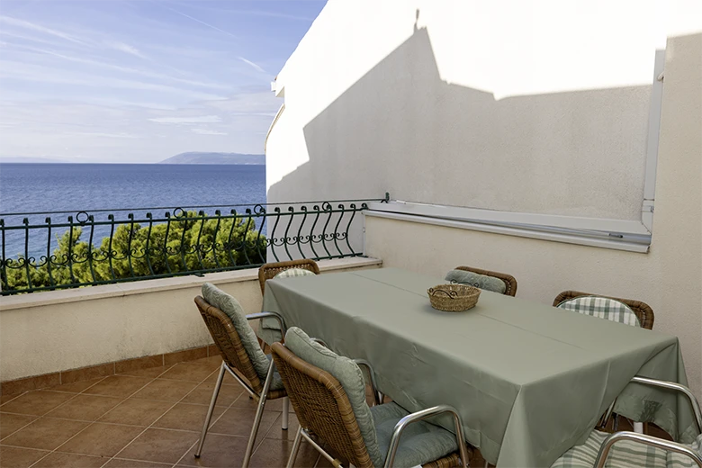 Apartments Murtela, Tučepi - terrace with sea view