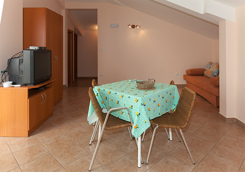 Apartments Murtela, Tučepi - dining room