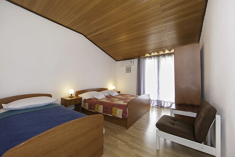 apartments Nede, Ante Grubišić, Tučepi - bedroom