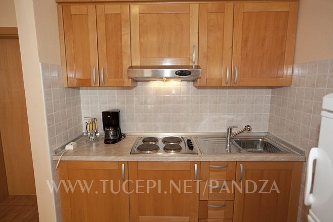 Apartments Pandža, Tučepi - kitchen