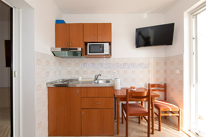 Apartments Pavica, Tučepi - kitchen