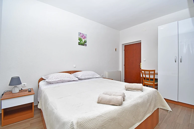 Tučepi, apartments Marija - bedroom