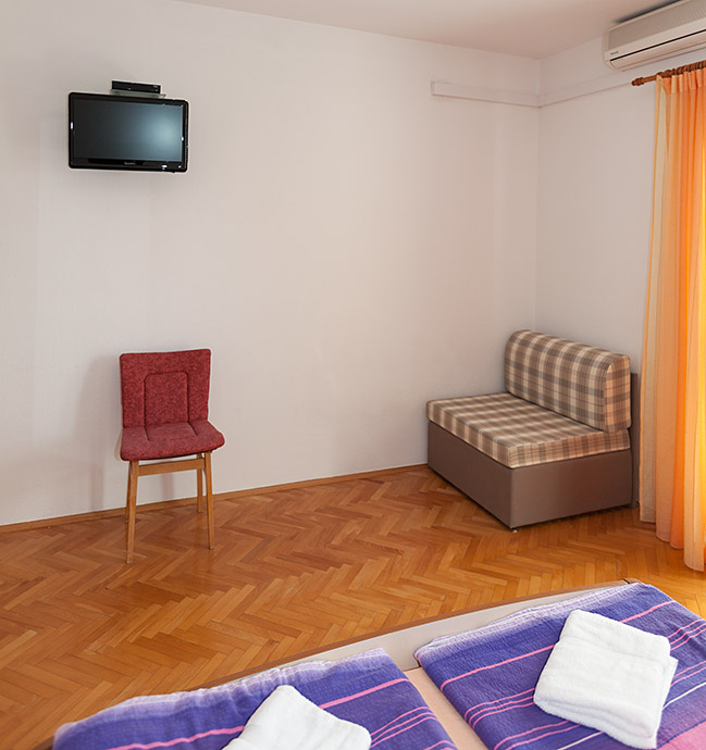 Apartments Rosemarie, Tučepi - bedroom