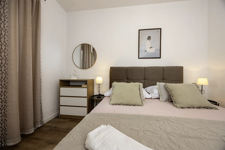 Apartments Silva, Tučepi - bedroom
