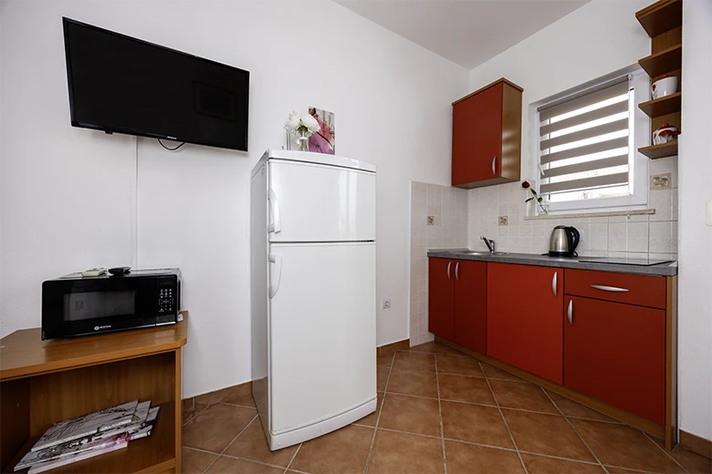 Apartments Silva, Tučepi - kitchen