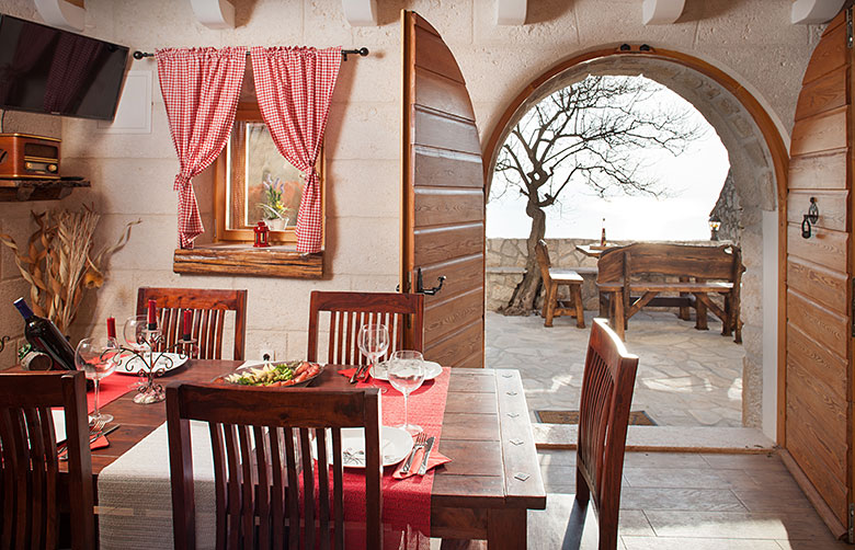 Villa Stina, Tučepi - dining room