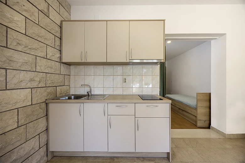 Apartments Caluna, Tučepi - kitchen