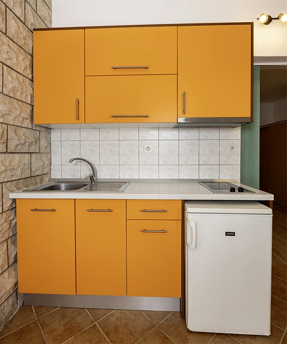 Apartments Caluna, Tučepi - kitchen