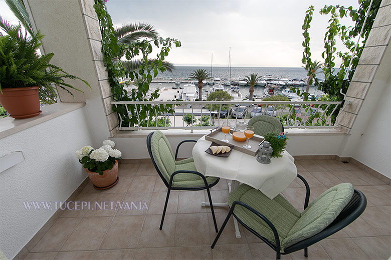 Apartments Vanja - balcony with sea view