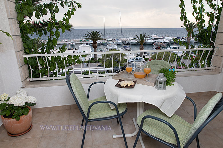Apartments Vanja - balcony with sea view