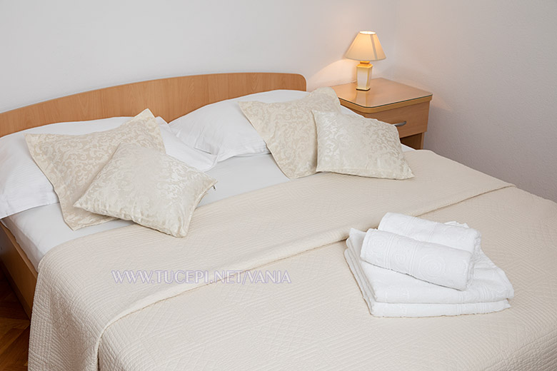 Apartments Vanja - bed linen