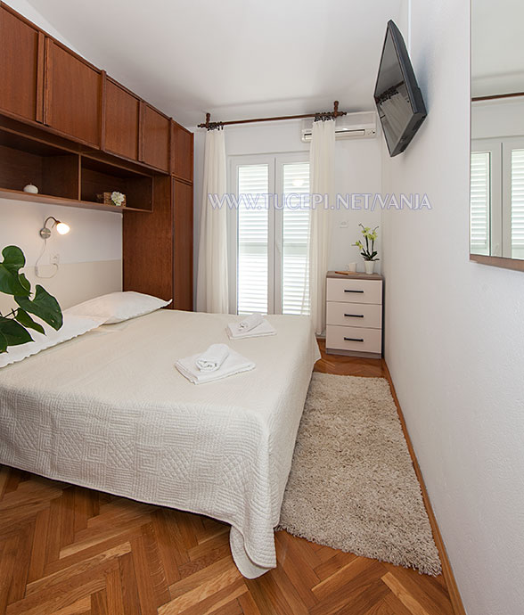 Apartments Vanja - bedroom