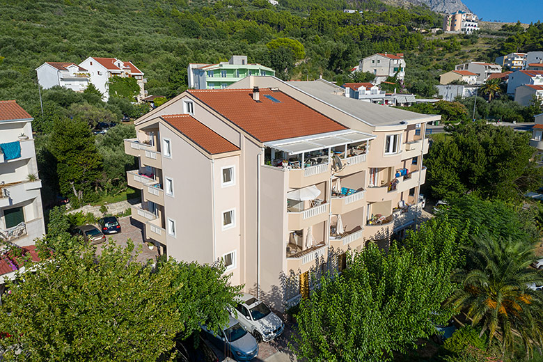 Viskovića dvori house - aerial view