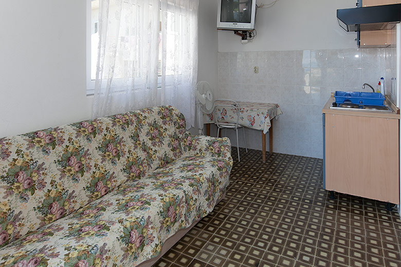 Apartments Vitlić, Tučepi - living room