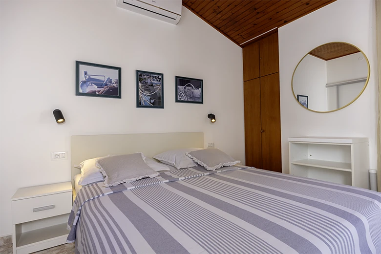 Apartments Ženja, Tučepi - bedroom
